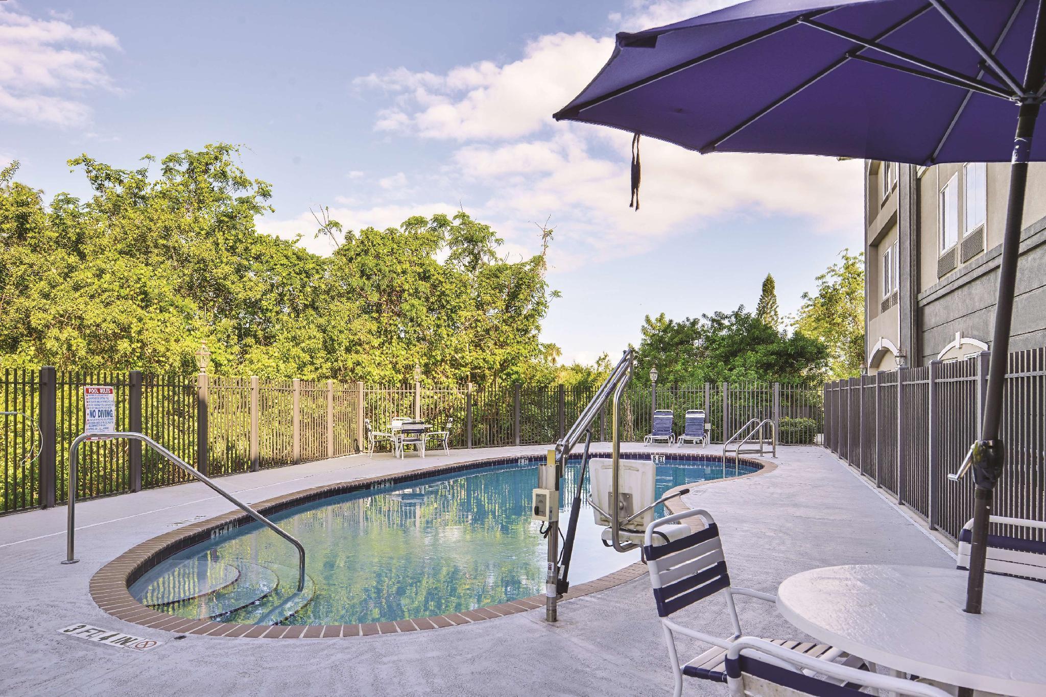 Hotel La Quinta By Wyndham Sebring Exterior foto