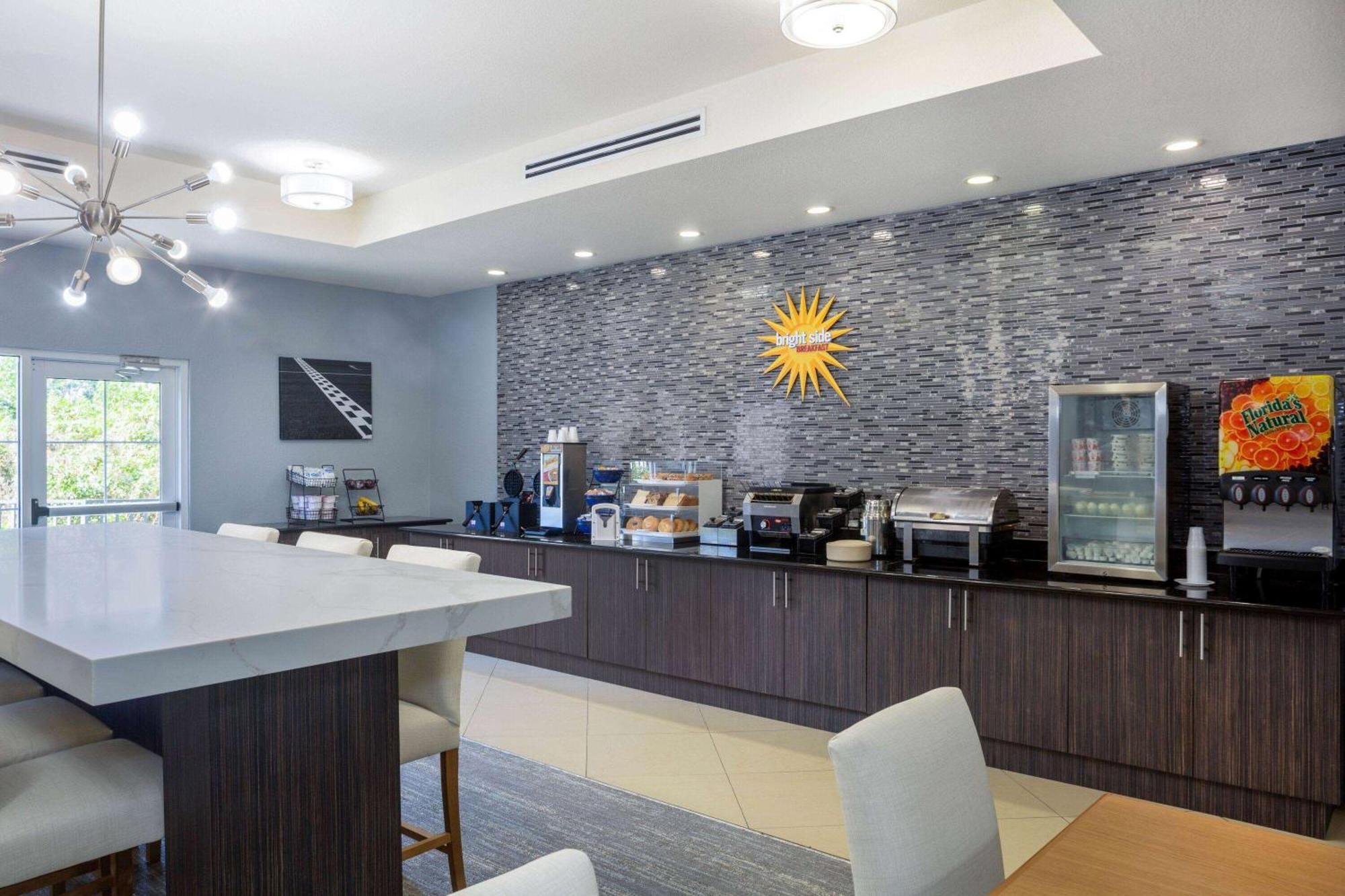 Hotel La Quinta By Wyndham Sebring Exterior foto